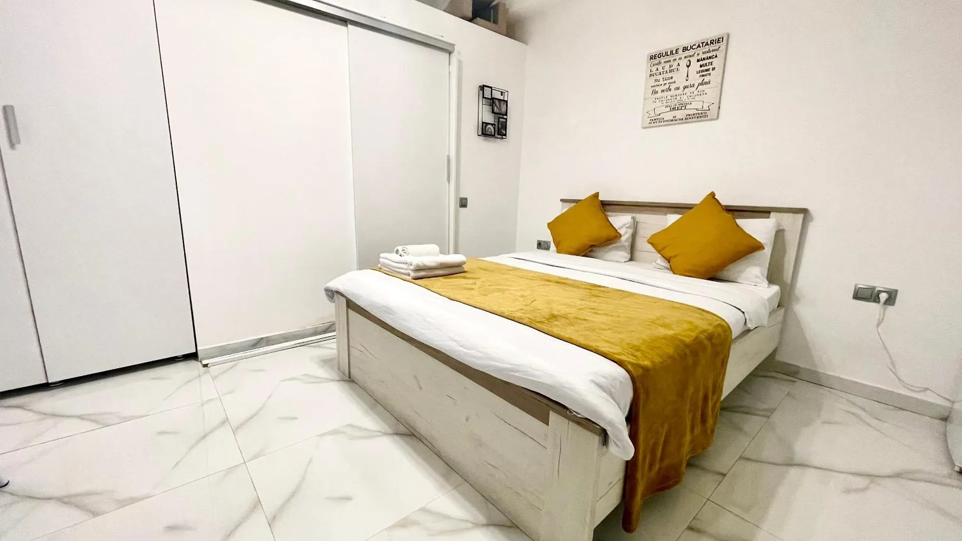 White 2 Apartment Bucureşti